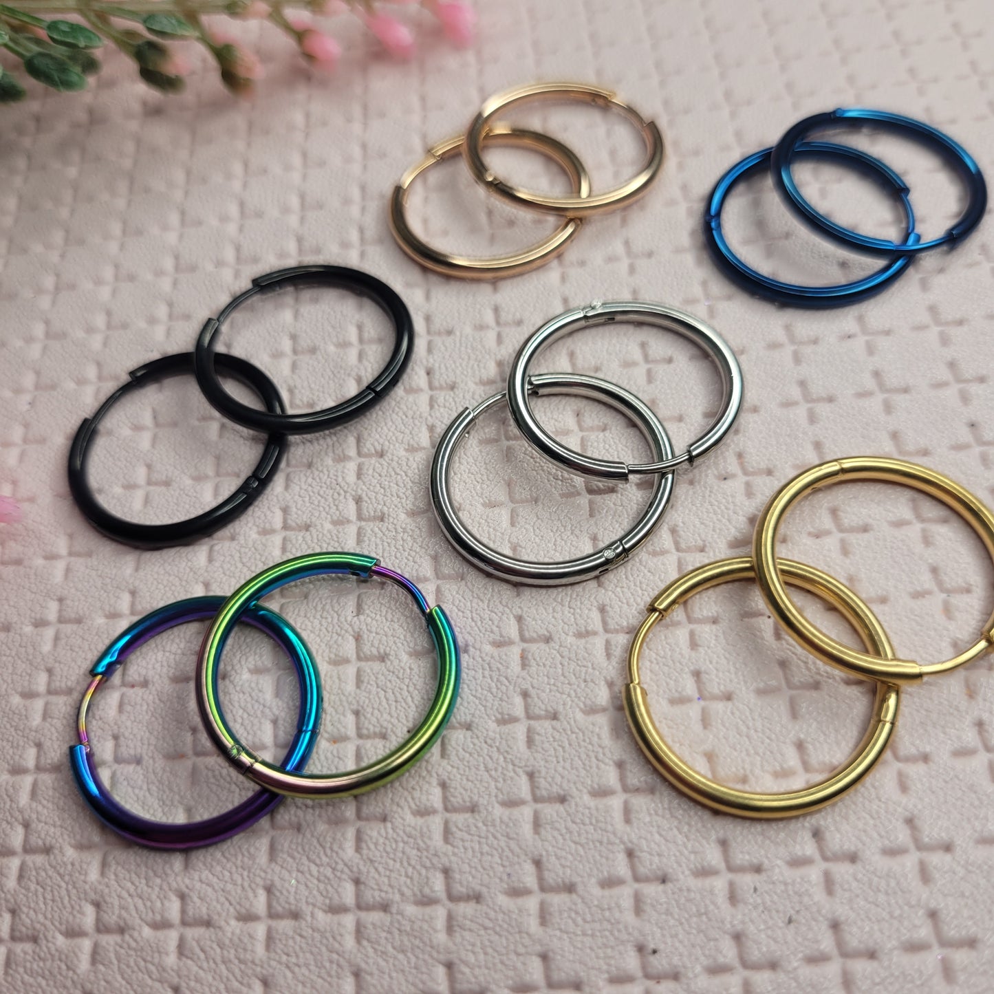 Huggie Hoop Earrings / 2mm thickness / Stainless Steel / 16mm, 18mm & 20mm